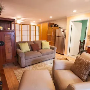 https://hawaii-studio.hotelsinhawaii.org